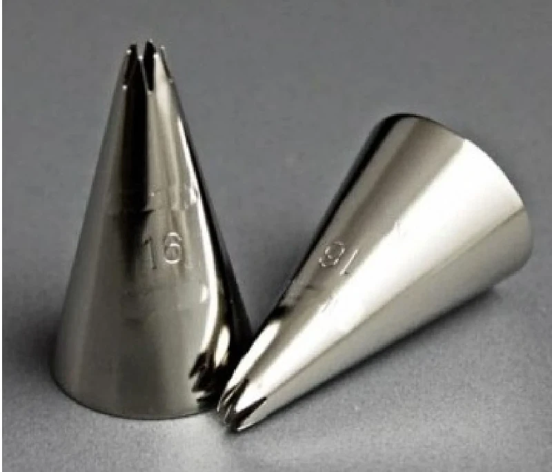 Pastry accessories Nozzle for pastry bag, star, 0,4 cm.