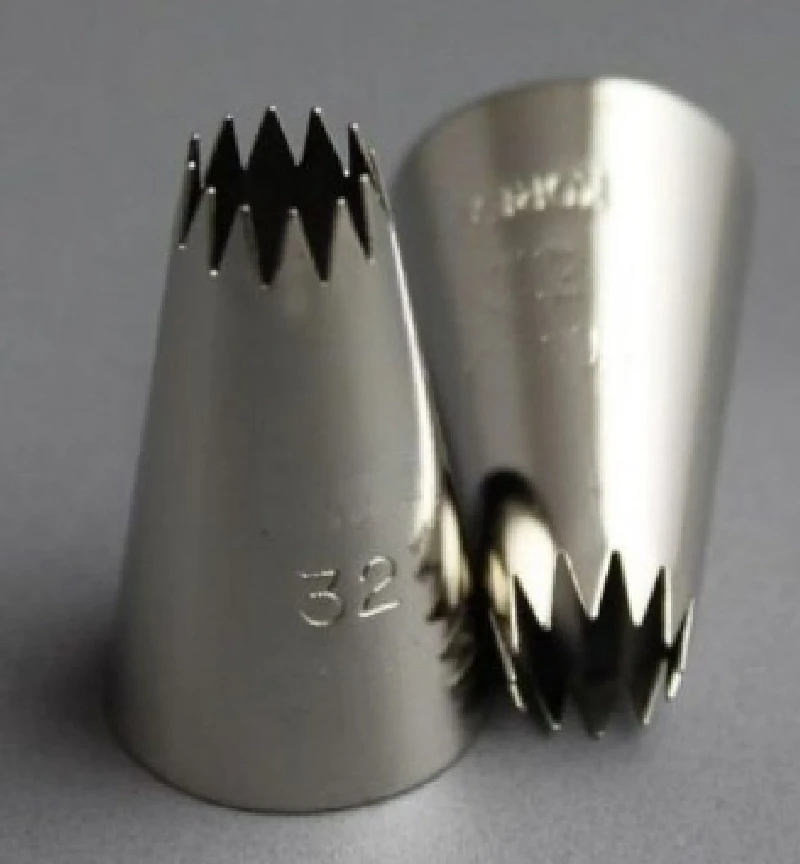 Pastry accessories Nozzle for pastry bag, star,small, 0,9 cm.